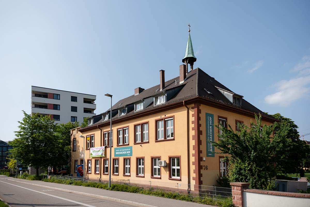 Sozial- und Jugendzentrum Breisacher Hof, Mooswald
